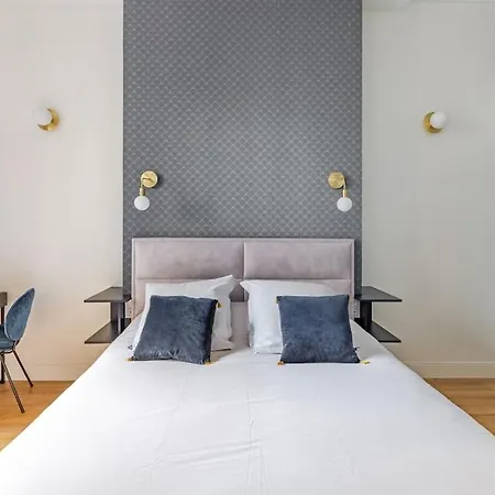 Newly Renovated Near La Madeleine Paris