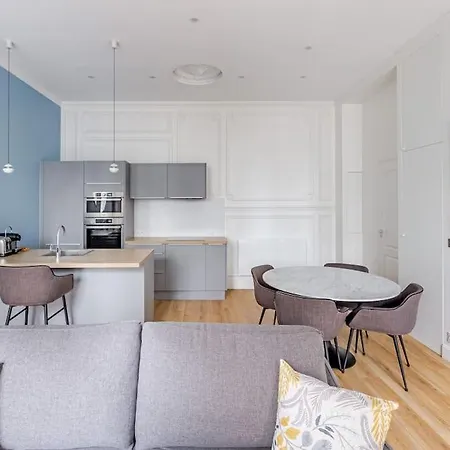 Newly Renovated Near La Madeleine Appartamento