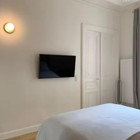 Newly Renovated Near La Madeleine Appartamento