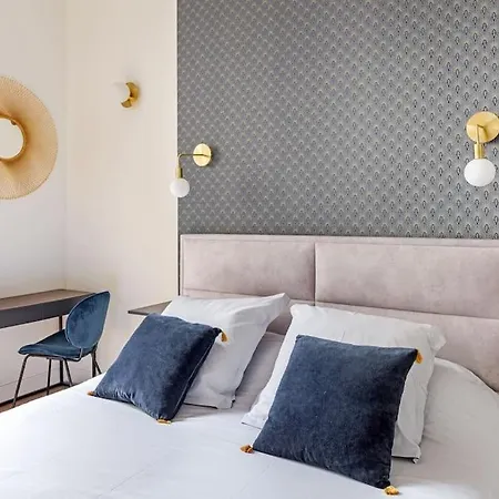 Appartement Newly Renovated Near La Madeleine Parijs